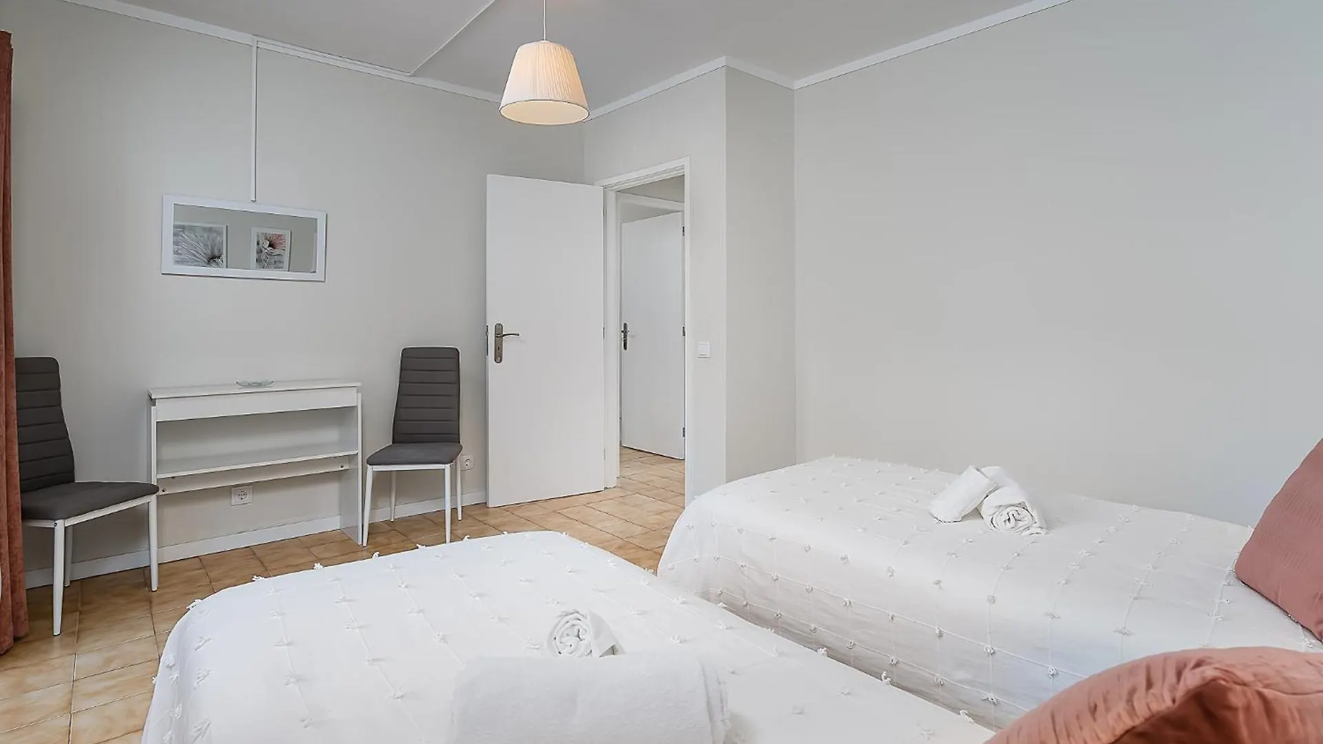 Arnaldo'S Beach Apartment Portimao